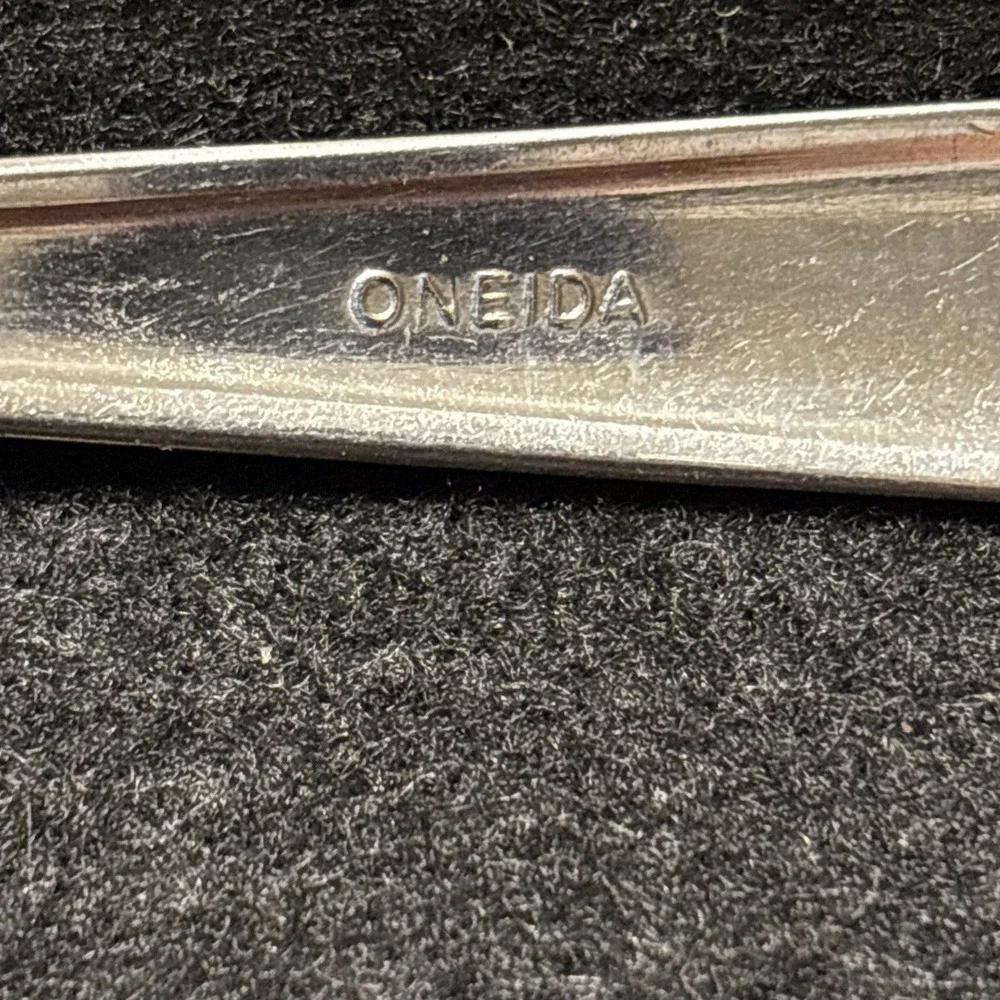 Oneida Rattan 4 Prong Cold Meat Fork Stainless Serving Utensil 8 1/4in USA